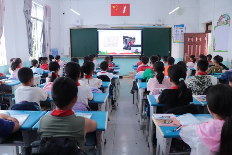 新澳门一肖一码一中一特,廊坊广电·头条丨倪岳峰在石家庄市看望慰问教师和教育工作者