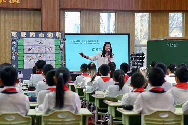 2024年新奥门天天开彩免费资料,合肥市育新小学：弘扬教育精神 扬帆起航新程