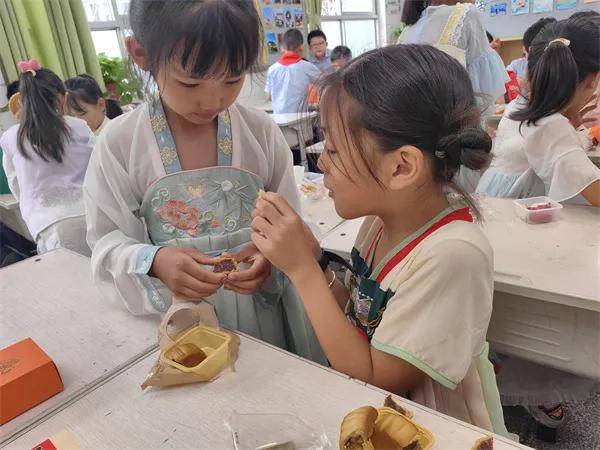 资料大全正版资料免费,咸阳师范学院师生深入三原寻访新时代教育家精神